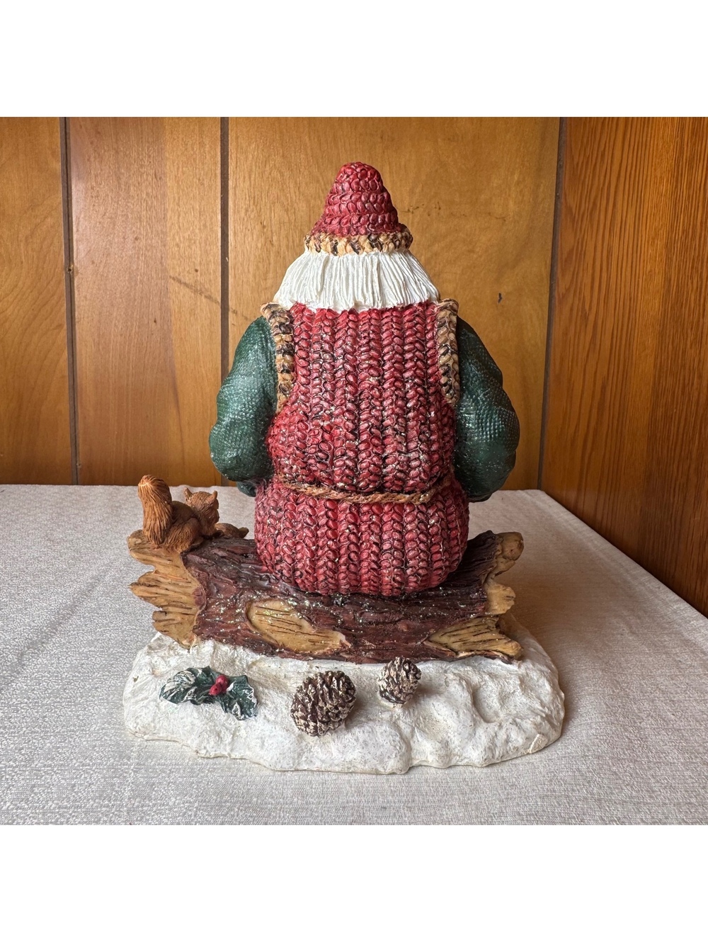 Vintage Santa With Cardinals Squirrels Resin Christmas Figurine Woodland Decor - Picture 4 of 7